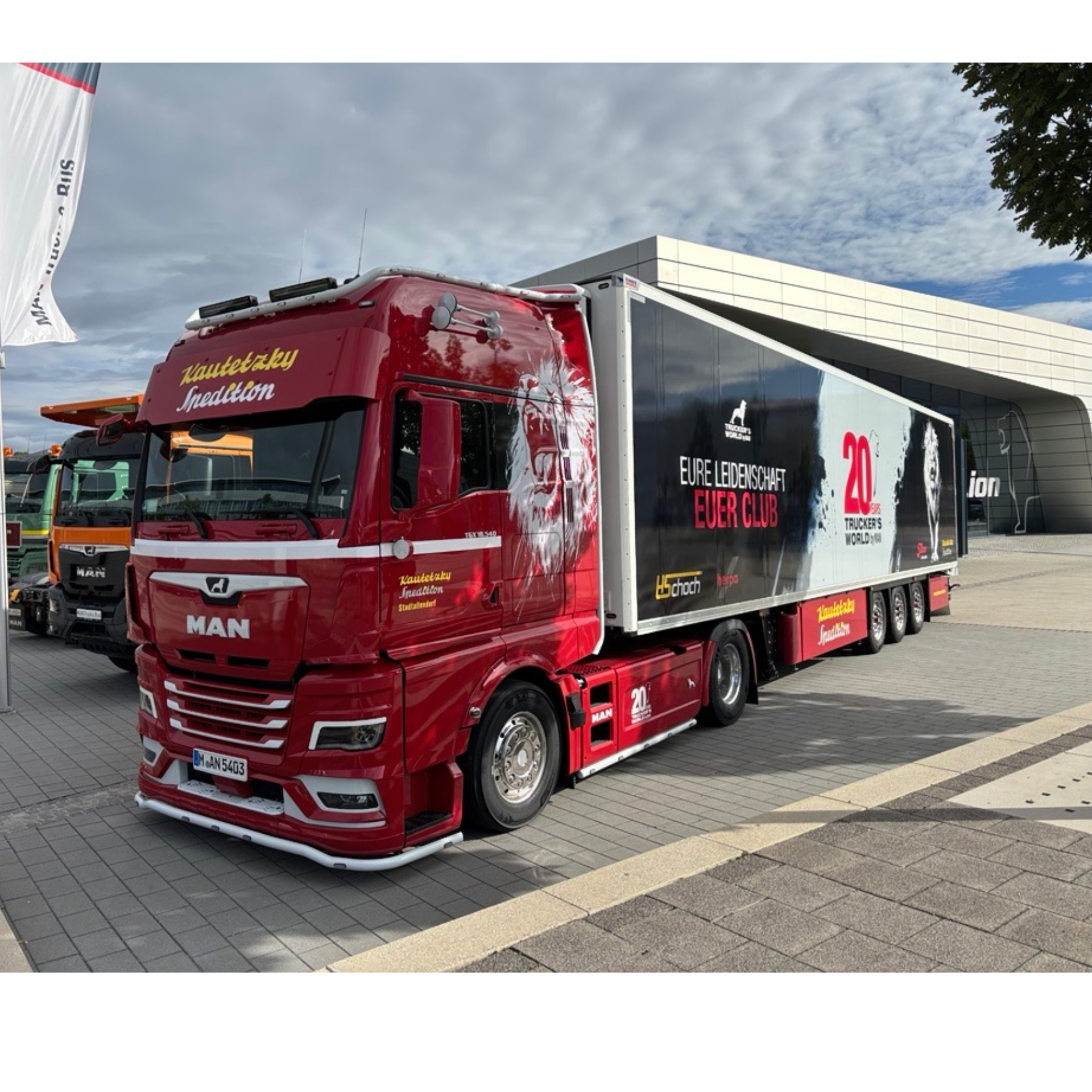 MAN TGX GX semi-trailer "Kautetzky/Trucker's World"